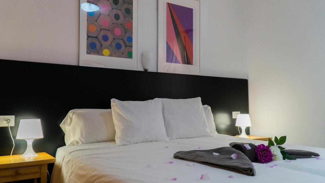 Apartamentos Tamaragua ブレーニャ・バハ エクステリア 写真