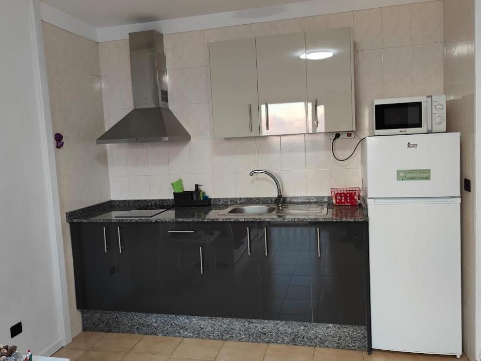 Apartamentos Tamaragua ブレーニャ・バハ エクステリア 写真